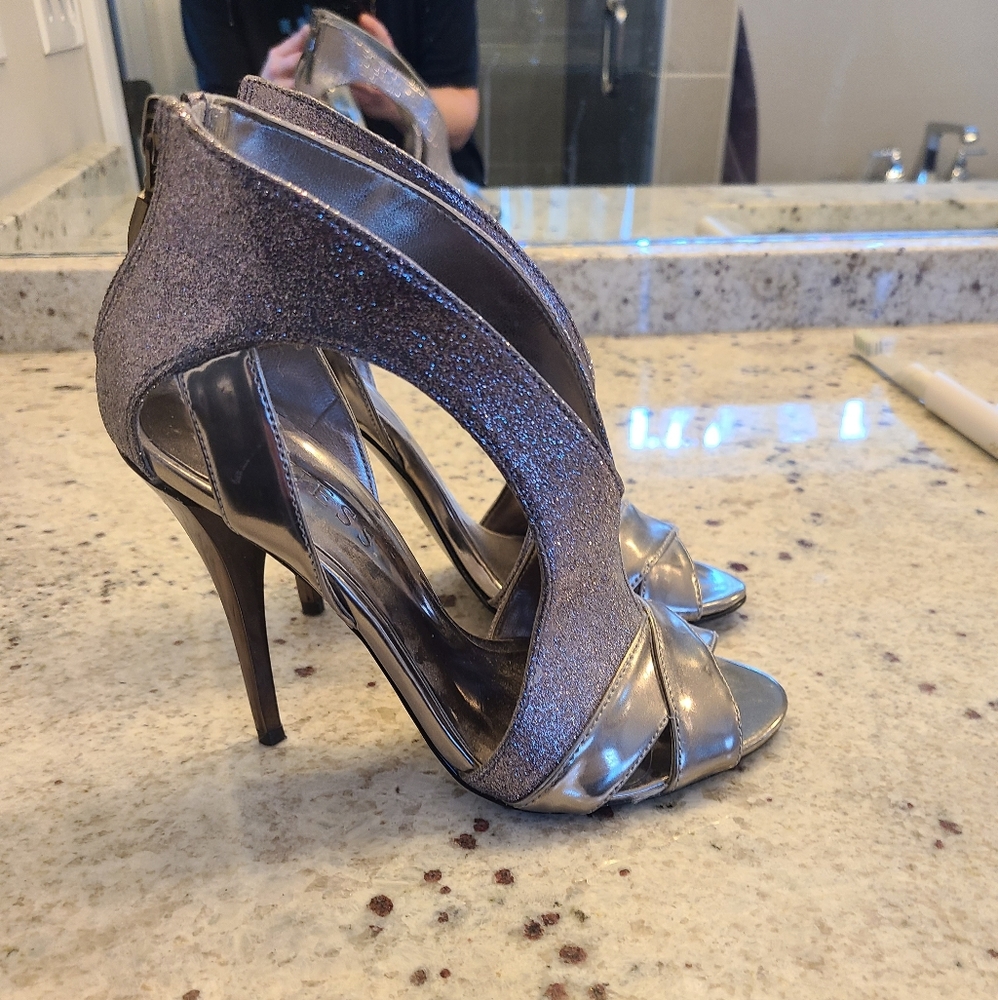 Guess heels - Picture 2 of 3